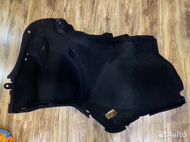 Lexus is250 обшивка багажника