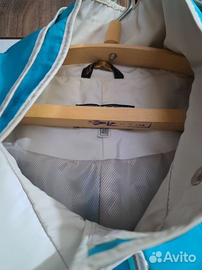 Продам женский плащ