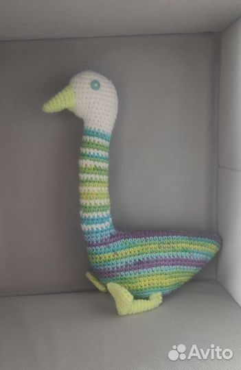 Гусь вязаная игрушка