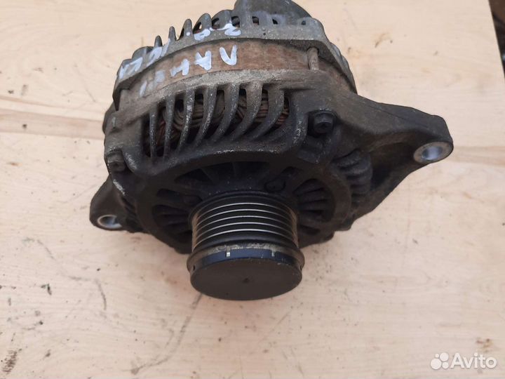 Генератор Митсубиси Лансер 10 2.0 1.8