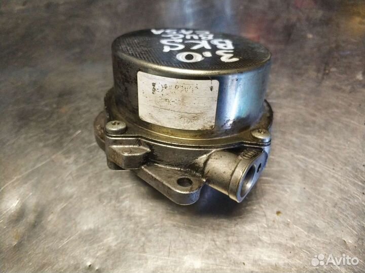 Насос вакуумный 3.0 дизель VW Туарег Audi Q7