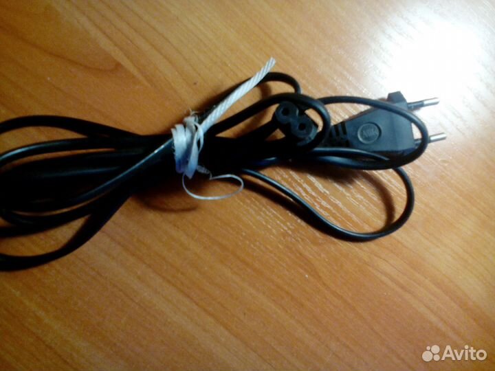 Кабеля И шнуры питания