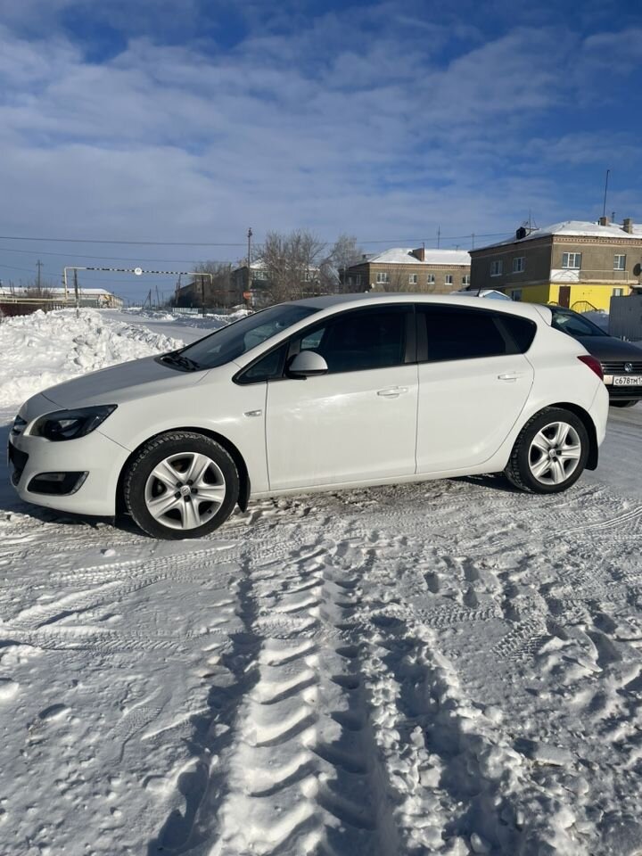 Opel Astra: фото владельца