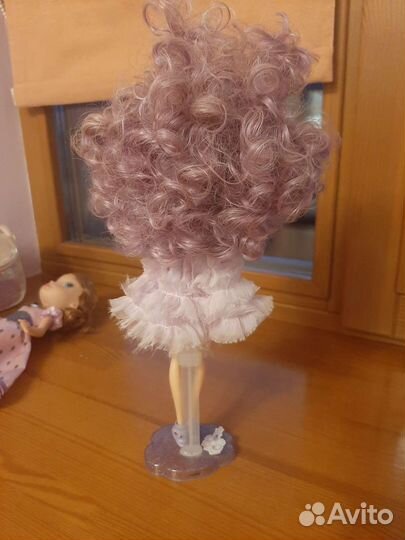 Кукла модная