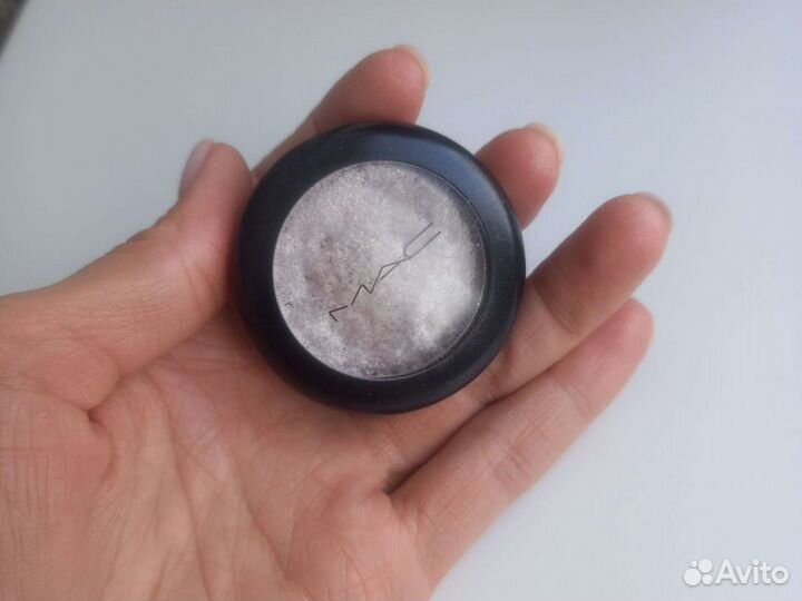 Тени moth от MAC оригинал