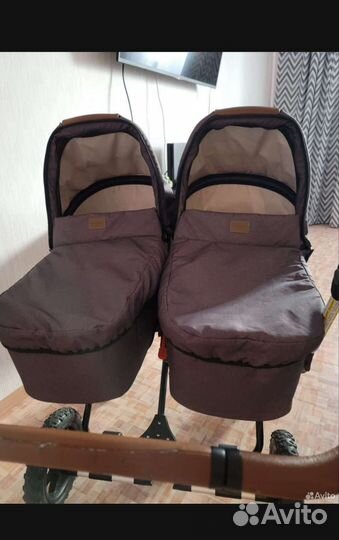 Коляска для двойни