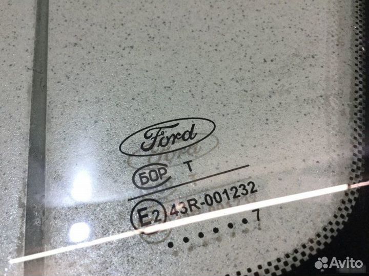 Стекло кузовное правое Ford Focus 2 2005-2008