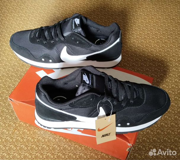 Кроссовки Nike Venture Runner