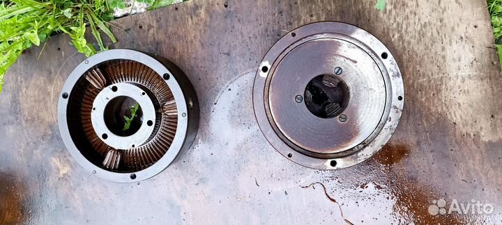 Токарный патрон 3 х кулачковый 250мм