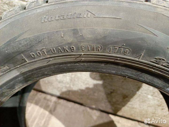 Roadstone Roadian MT 225 R18 55
