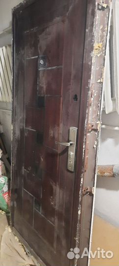 Входная дверь