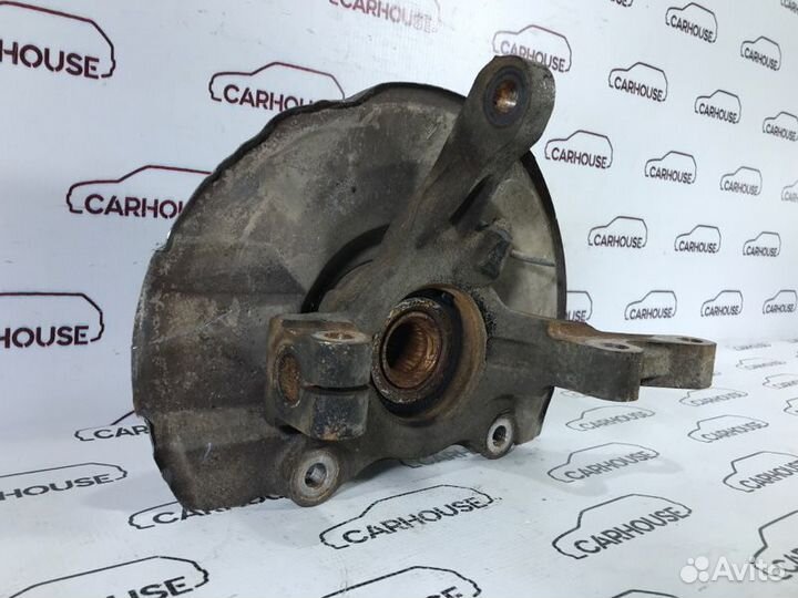 Кулак поворотный передний правый Mitsubishi Lancer