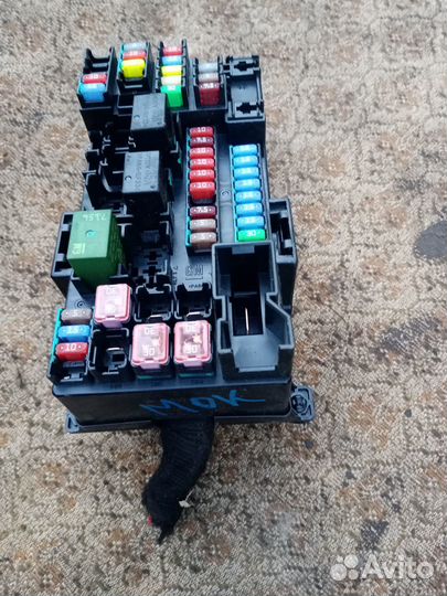 Блок предохранителей на Опель Мокка 14г