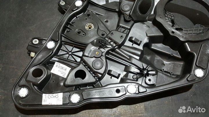 Стеклоподъемник задний левый Porsche Cayenne 958