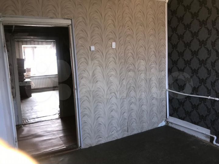 4-к. квартира, 68 м², 1/1 эт.