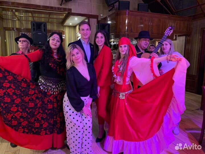 Цыганские песни и танцы ансамбль 