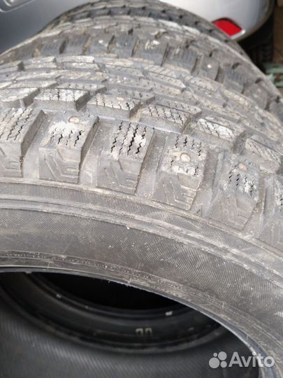 Dunlop SP Winter Ice 01 235/65 R17 108T
