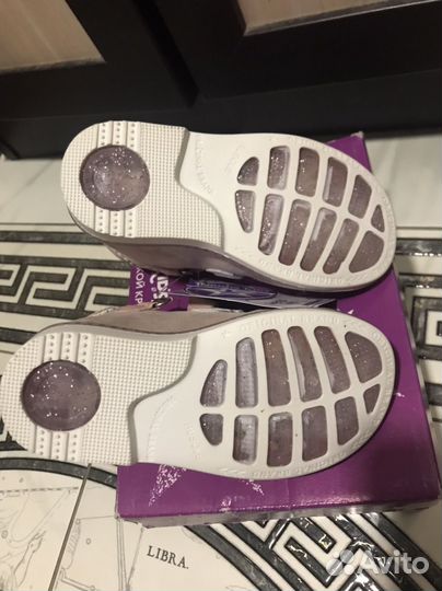 Босоножки 24 новые