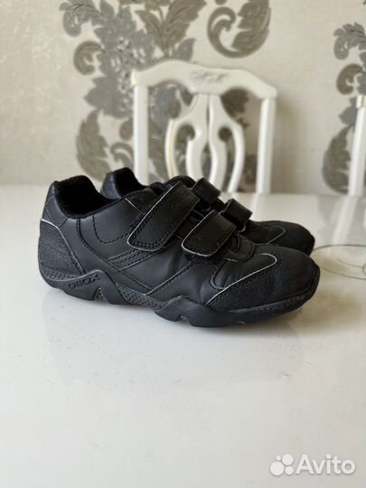 Кроссовки geox 32