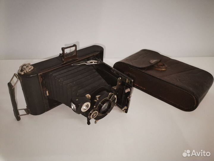 Старинный фотоаппарат Kodak