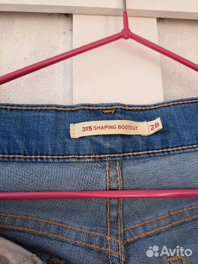 Джинсы Levi's 315 и рубашки в клетку