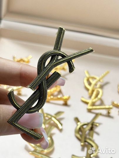 Брошь Saint Laurent