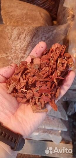 Кора сибирской лиственницы в наличии. Мульча