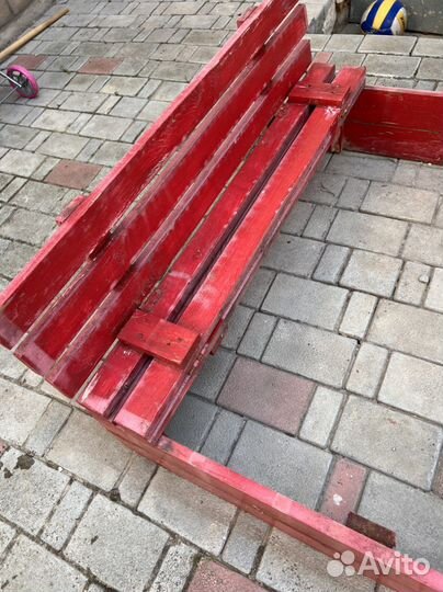 Песочница с крышкой деревянная