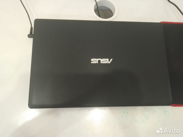 Ноутбук asus x551m