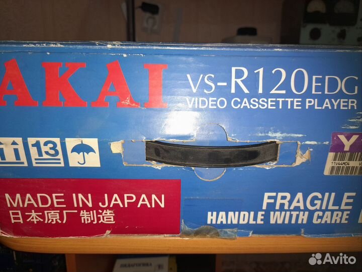 Видеомагнитофон akai