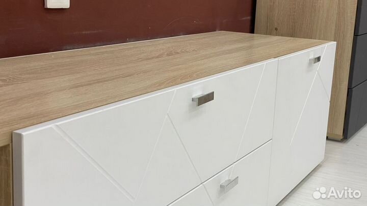 Тумба под телевизор