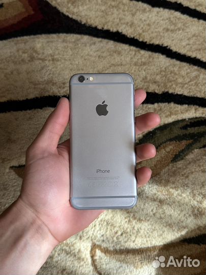 Телефон iPhone 6