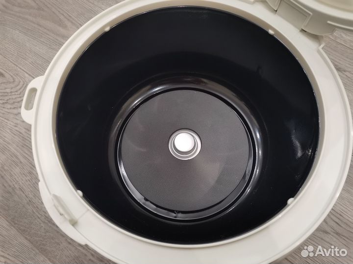 Новая Мультиварка Scarlett SC-410