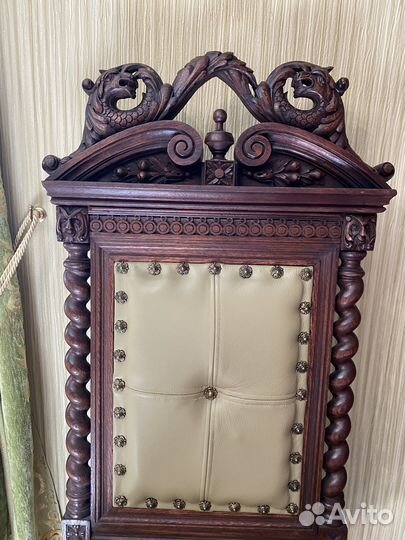 Стул старинный