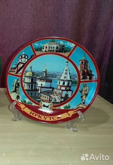 Сувенирные декоративные тарелки