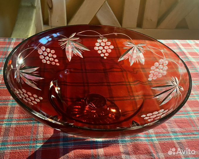 Ваза на ножке для фруктов, рубиновое стекло, СССР