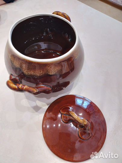 Керамическая кастрюля (2,5л)