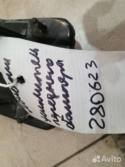 Кронштейн усилителя переднего бампера правый Chev