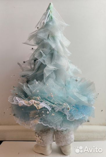 Елка топотушка