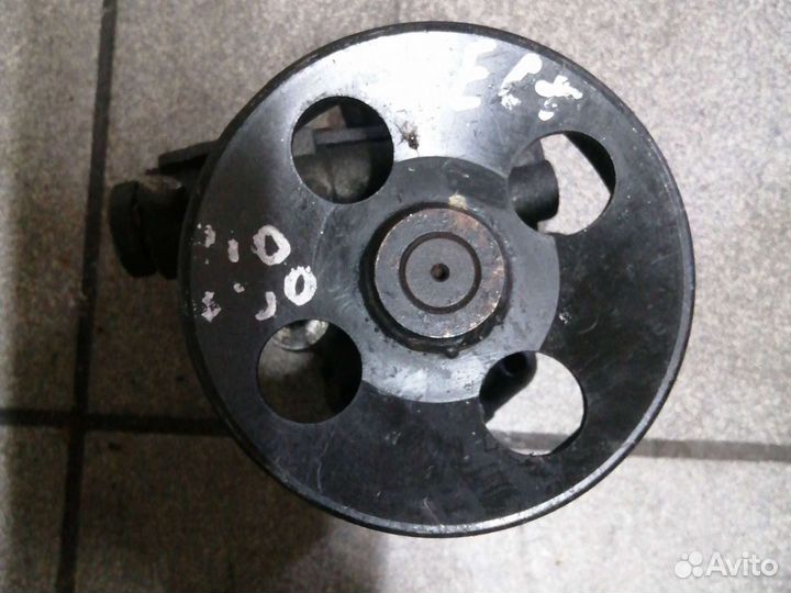 Насос гидроусилителя Kia Spektra carens II