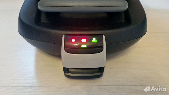 Maxi Cosi комплект - база, люлька и кресло