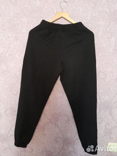 Спортивный костюм женский