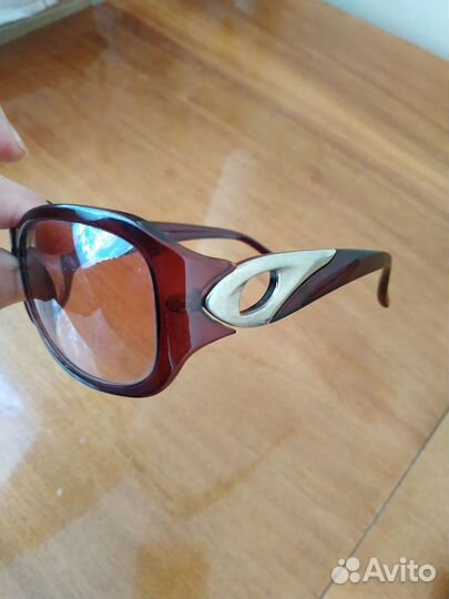 Солнцезащитные очки женские