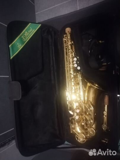 Саксофон J. Michael