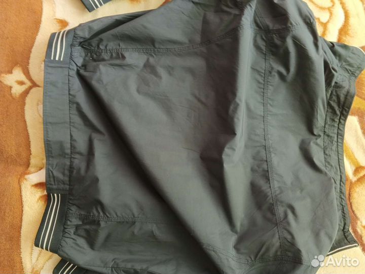Куртка(ветровка. Муж.новая)