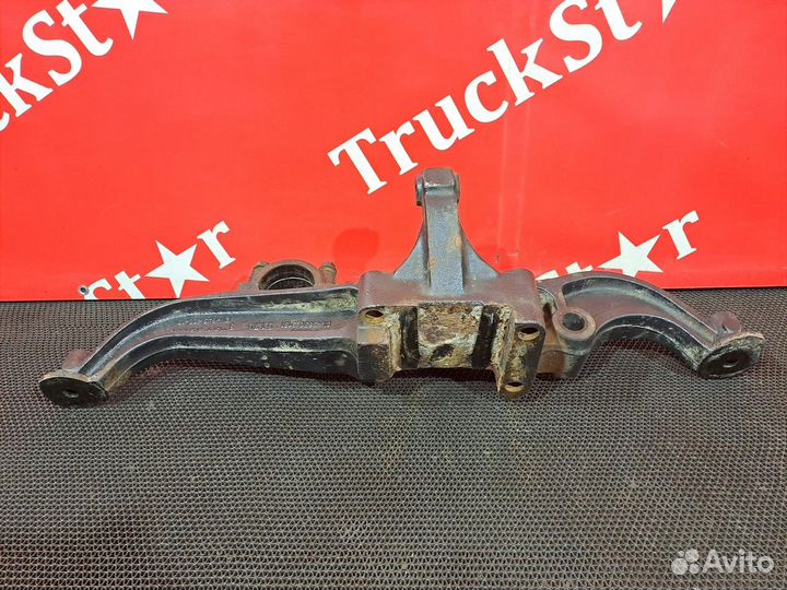 Кронштейн пневморессоры левый