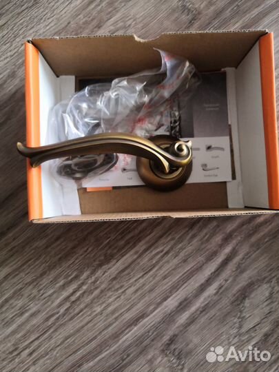 Дверь межкомнатная со стеклом