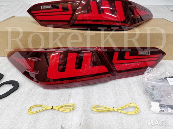 Задние Фонари Camry 70 красные