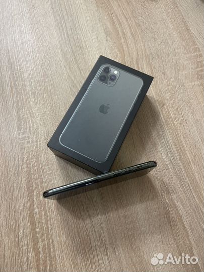 iPhone 11 Pro, 64 ГБ