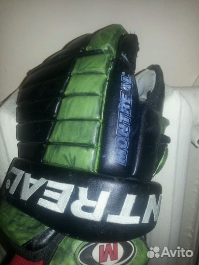 Крага хоккейная